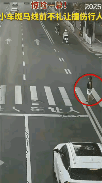 又没过去啊？
大摇大摆不紧不慢，胜似闲甜信步而行，悠闲自在，不慌不忙，若有所思若