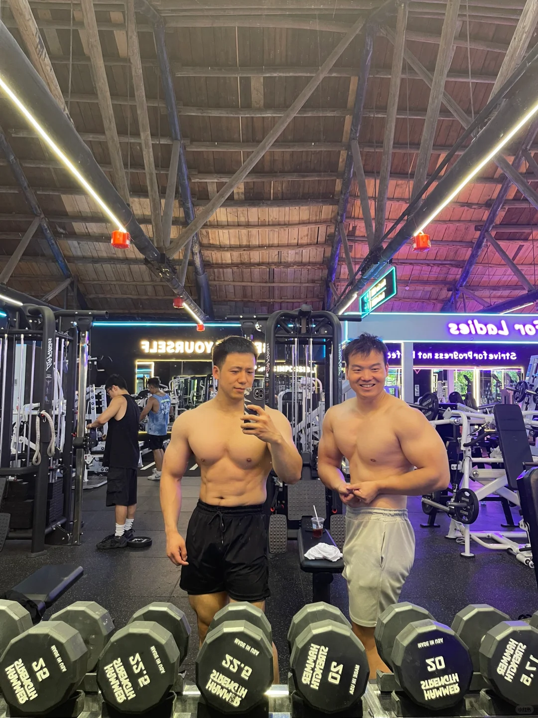 当你有一个比你强的搭子 就会使你进步🤪