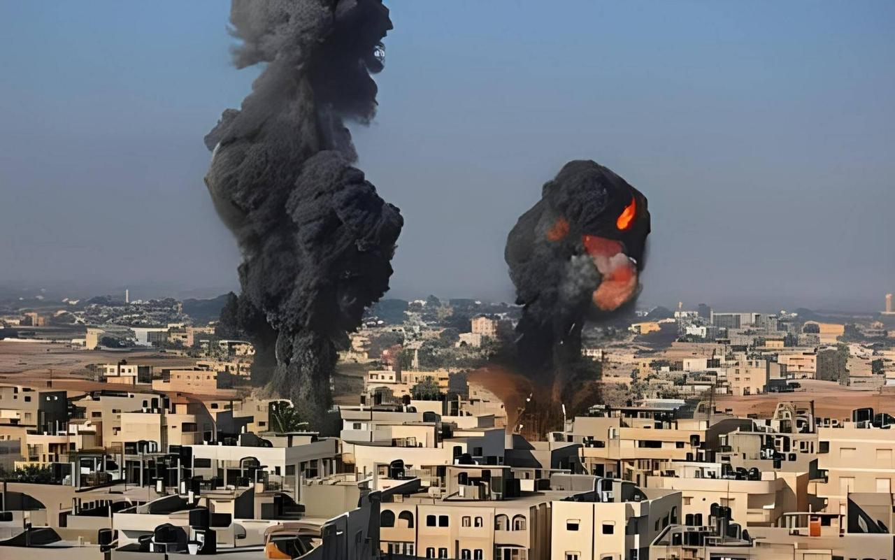 伊朗又添一个“敌人”！
3月30日，据《纽约时报》的消息称，阿联酋正式冻结伊朗5