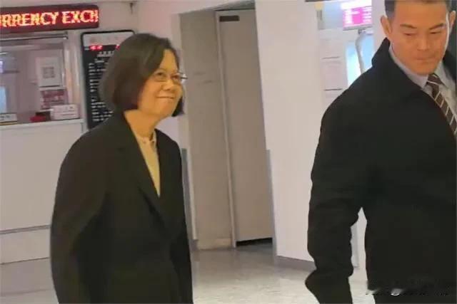 窜访欧洲    蔡英文深夜启程了

蔡英文应捷克“公元两千论坛基金会”邀请，将出