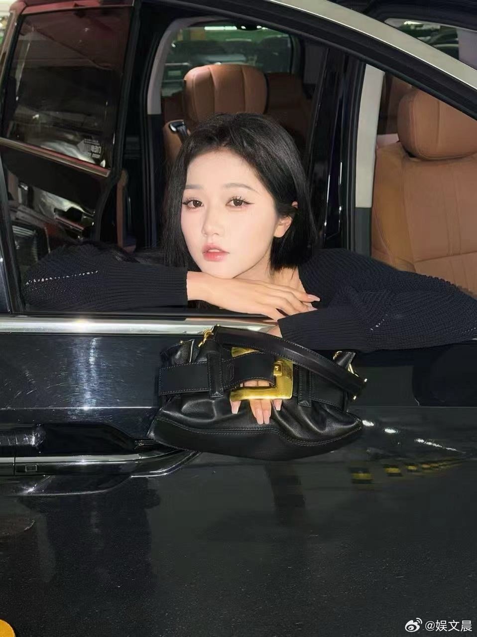 有事业心从来都不是缺点，我永远不苛责岳雨婷，人红是非多只会证明她足够优秀。她把想