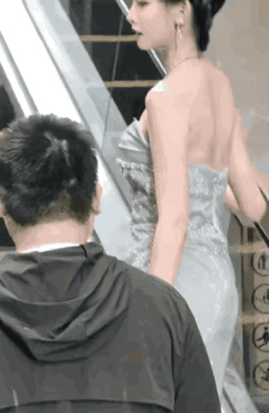 她进，他退，局面已定。