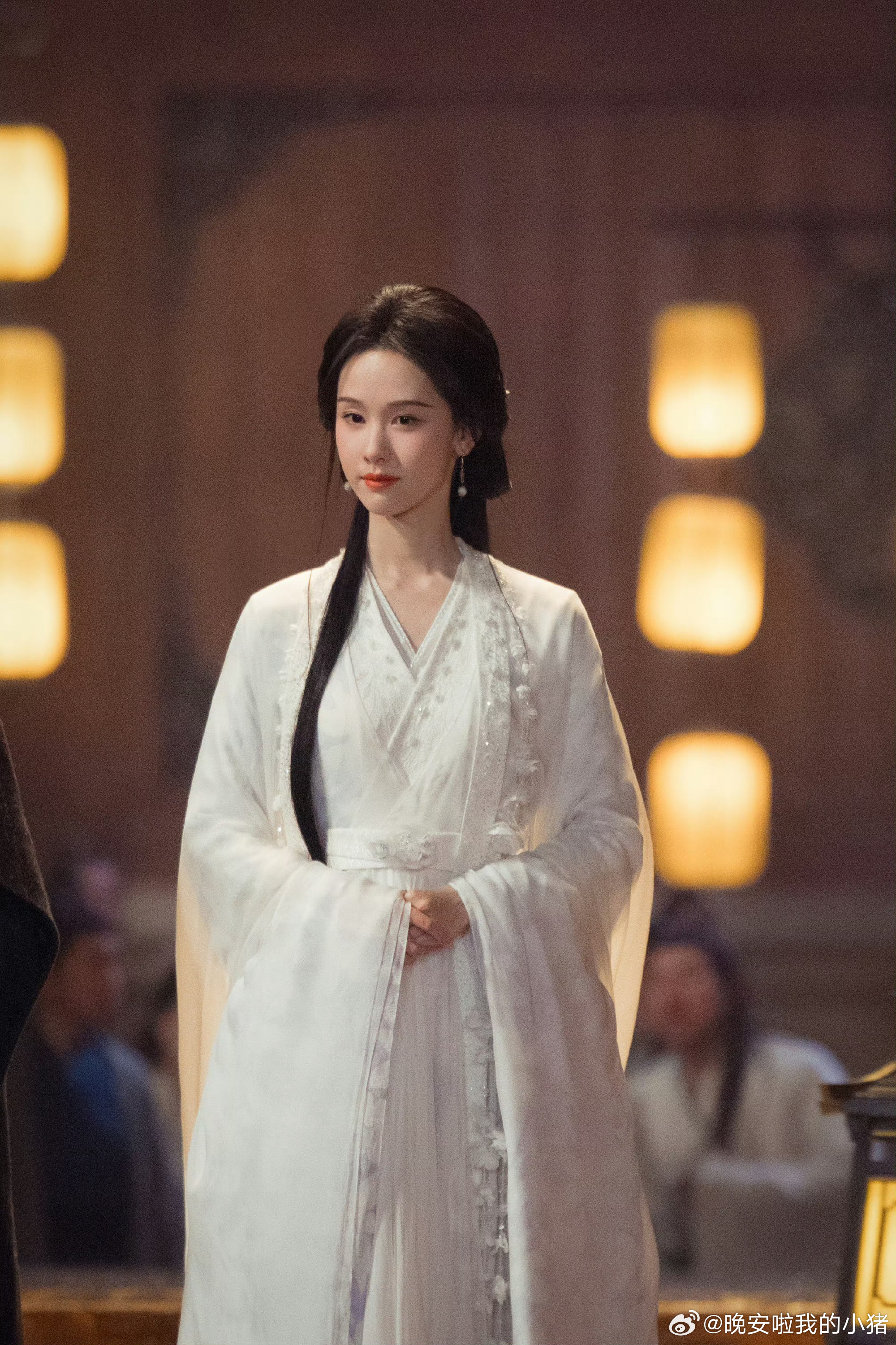 陈都灵工作室主打一个听劝，今晚也要来看雾妄言🥺😣 