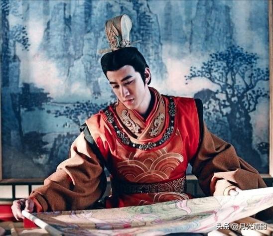 景龙三年（公元709年），中宗李显去世的前一年，担任潞州别驾的李隆基接到敕谕：中