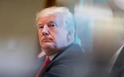 特朗普又走了一步臭棋，公开马克龙短信无异于自掘坟墓，这与柬埔寨洪森公开录音有什么