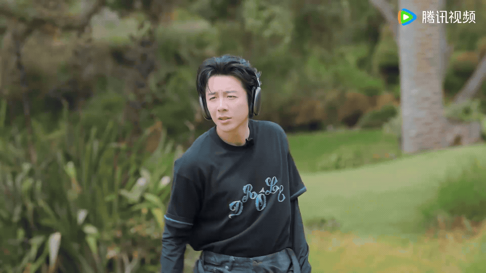 刘宇宁撒娇陈星旭林一触发刘宇宁关键词地球超新鲜 我发现刘宇宁撒娇的时候竟然有种魔