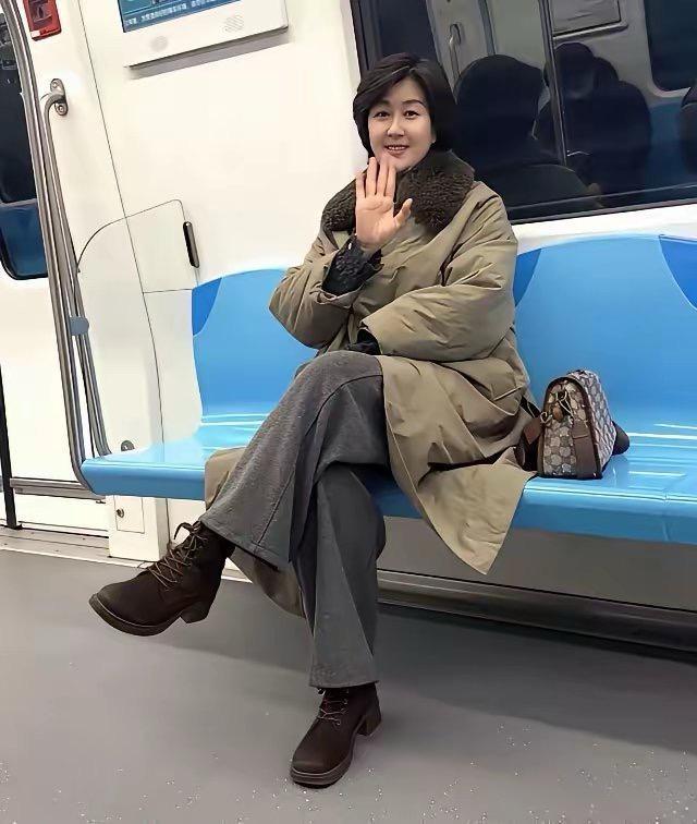 看衣服呢没什么感觉但是一般人穿不出来啊