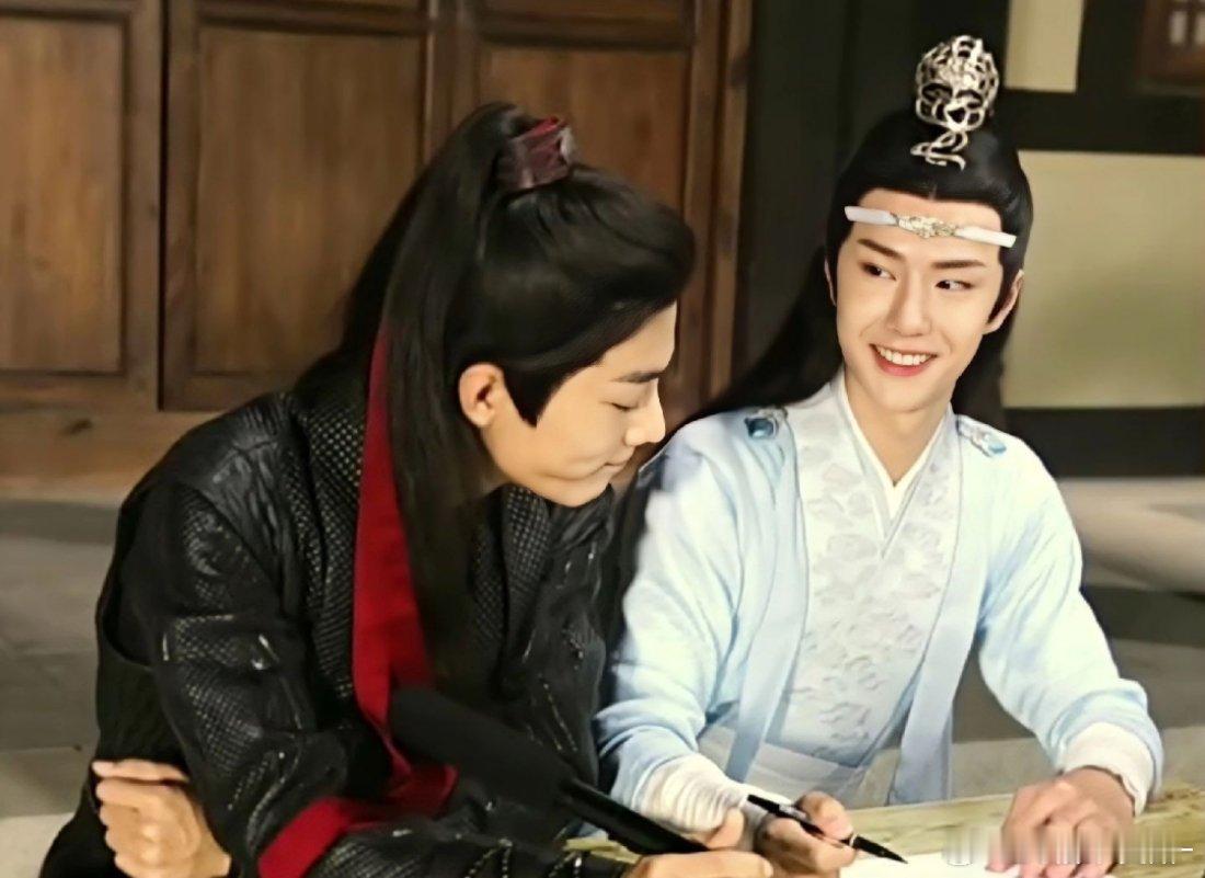 王一博没有不盯着肖战看的义务