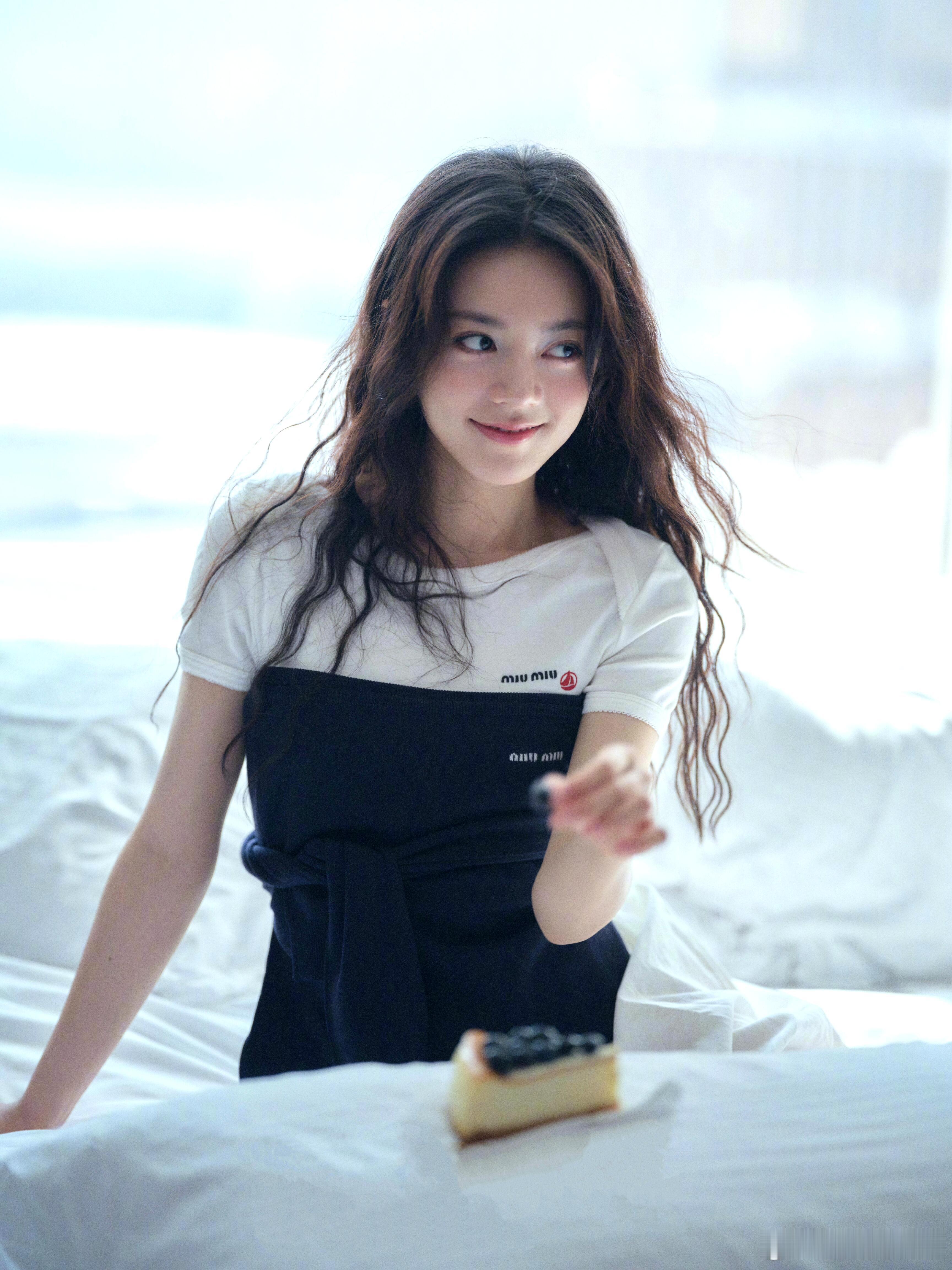 林屿森陪聂曦光重读三体你的赛博读书搭子已上线微小说大赛 重读三体不只是重温故事，