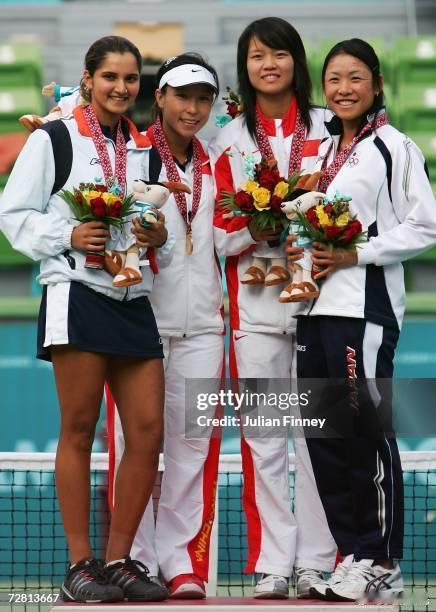 最近六届亚运会女单金银铜：2006多哈 郑洁🇨🇳🏅米尔扎🇮🇳🥈李娜?
