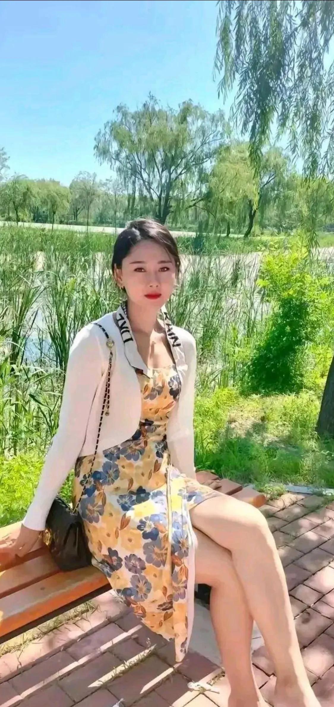 李玟的离世，我一直都想不通，太意外了。她缺什么？缺钱不可能，缺房更不可能，缺爱也