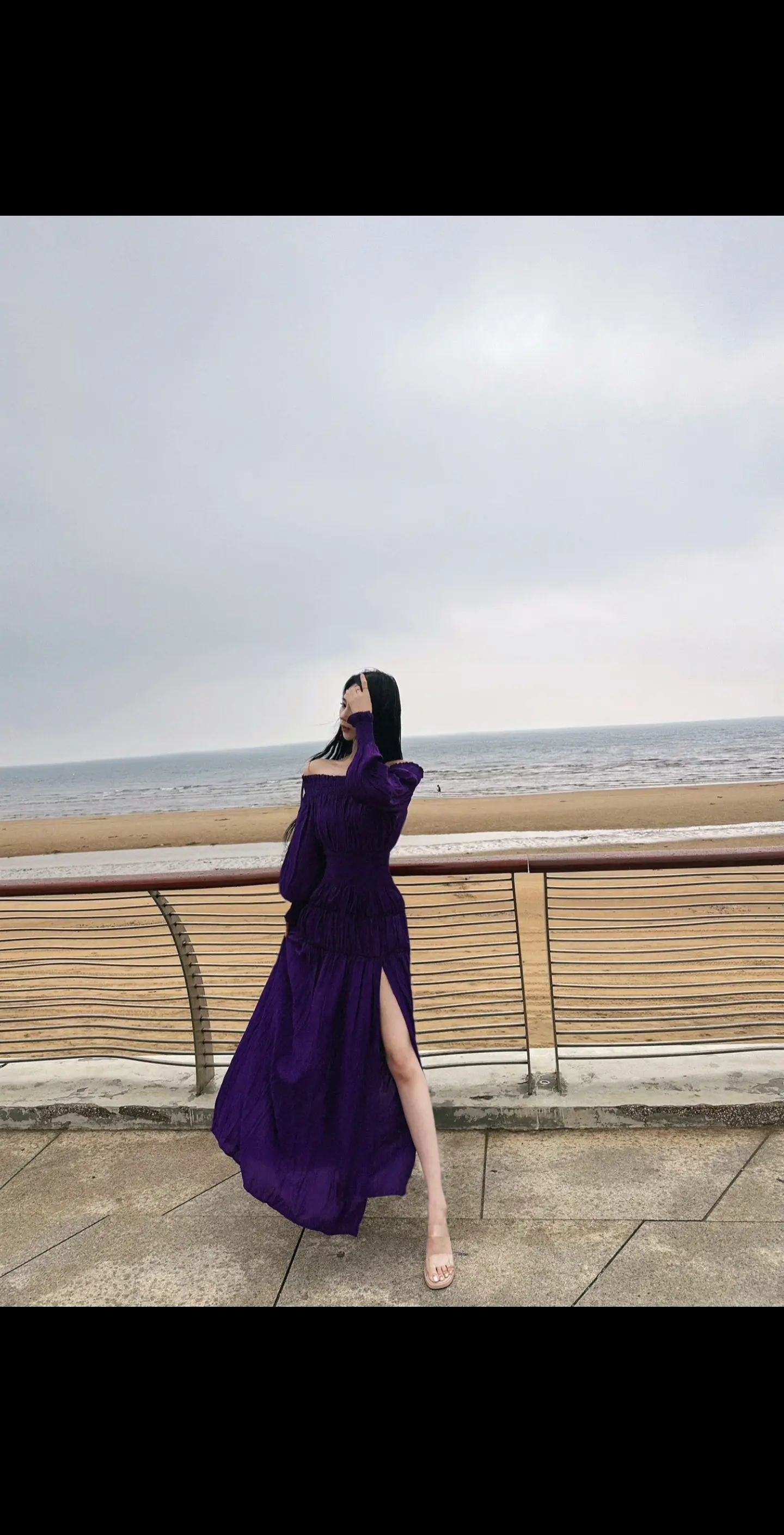 我爱你的破碎，胜过你的完美。