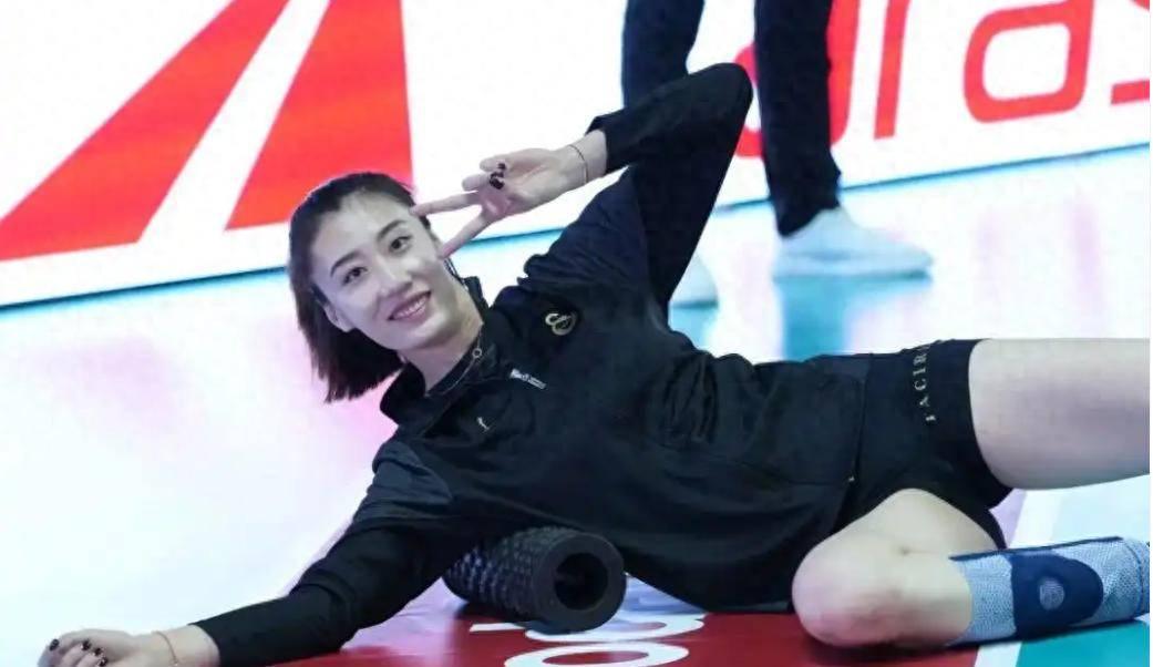 如何看天津女排姐妹花闪耀国外赛场李盈莹、王媛媛两大天津国手征战海外顶级联赛，从主