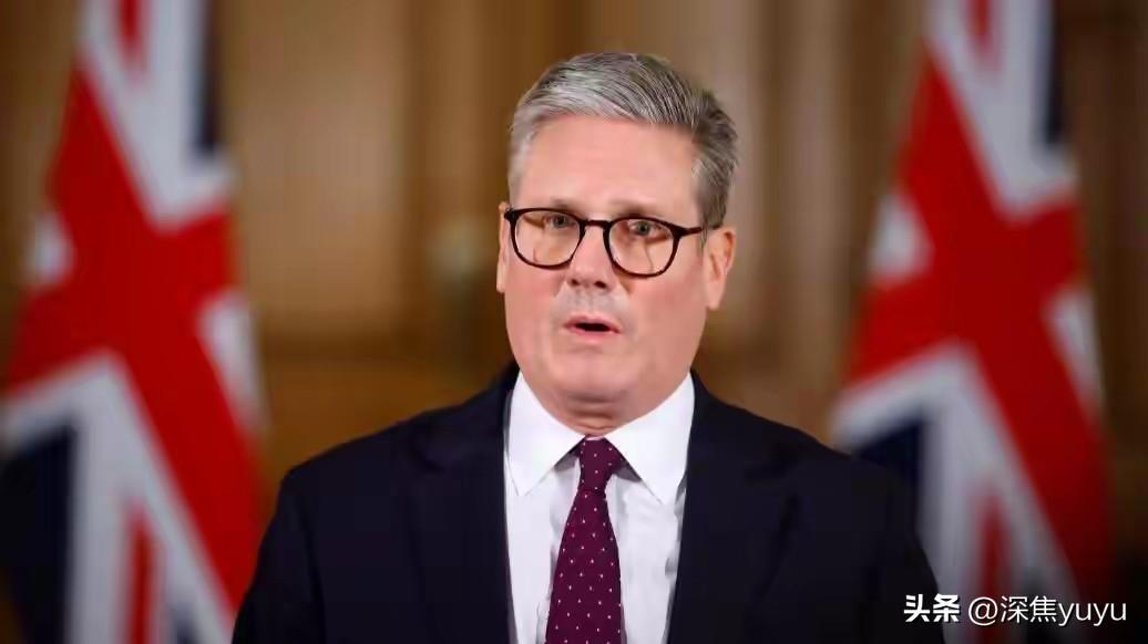 这回，轮到英国首相斯塔默了，特朗普那头的狠话放得满天飞，又是要退出北约，又是骂北