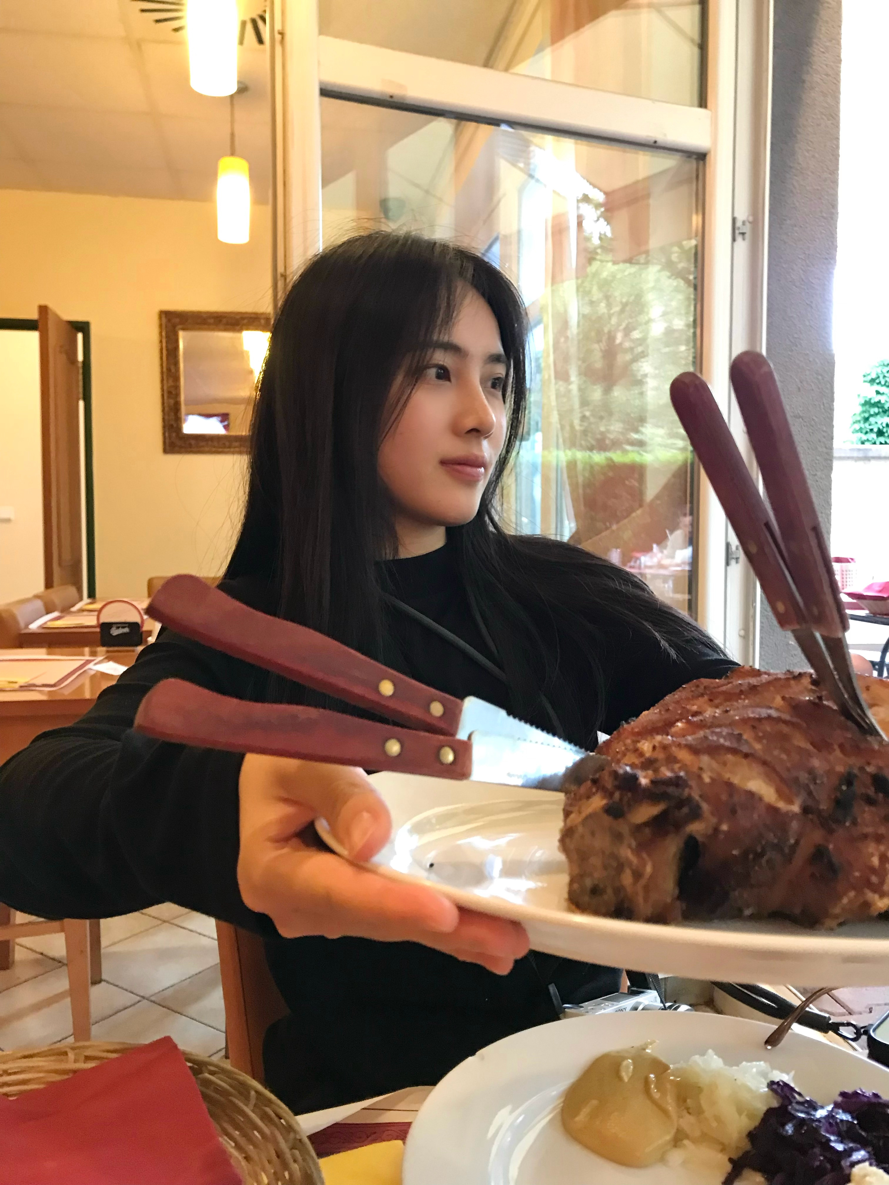 最近不贴双眼皮贴了( ̀⌄ ́) 