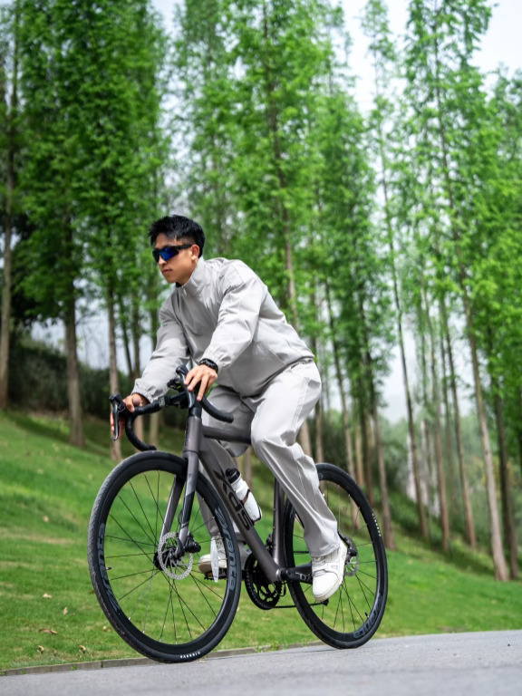 穿小莫同款，去沙坪坝青云湖骑行！