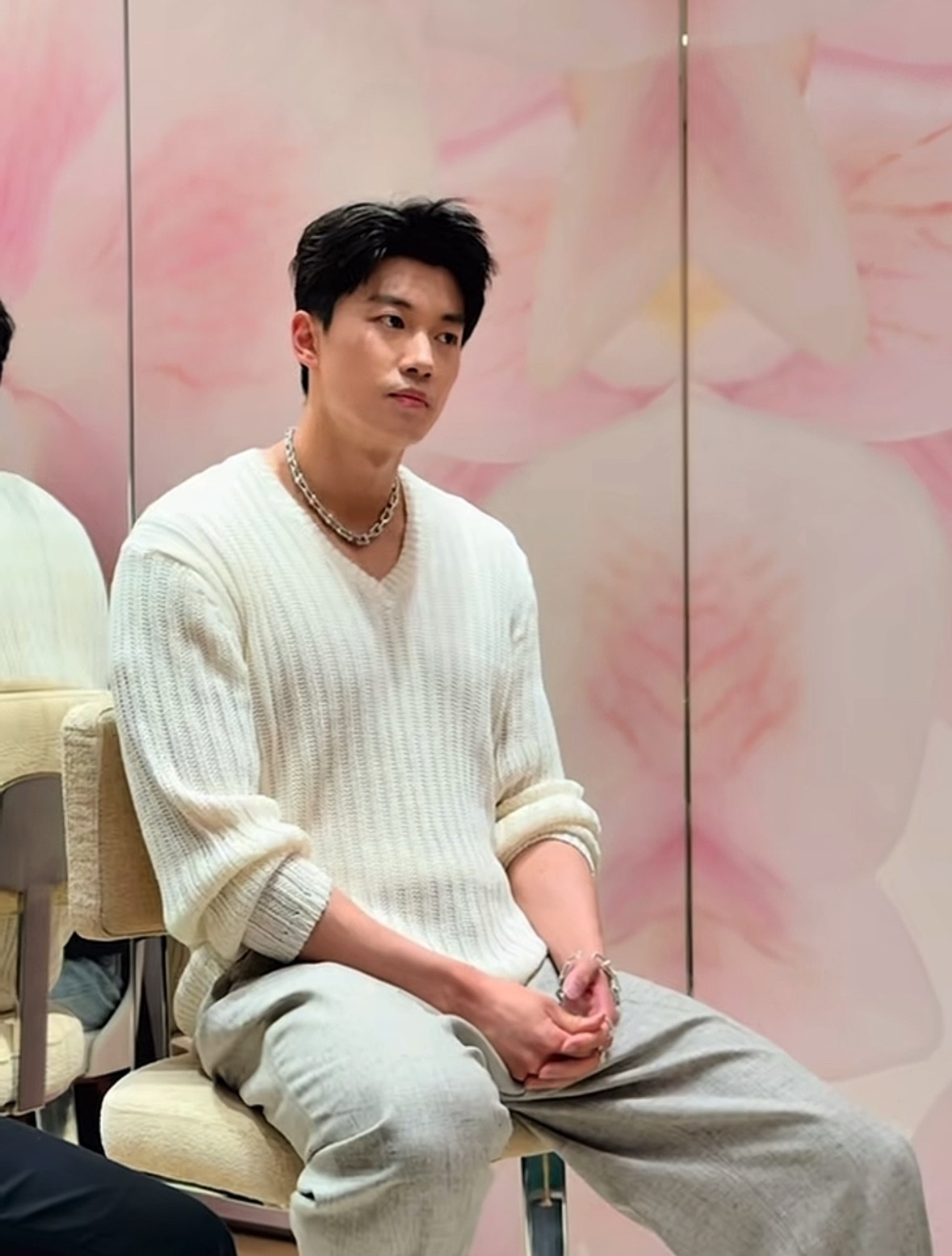 看起来毫无防备好危险