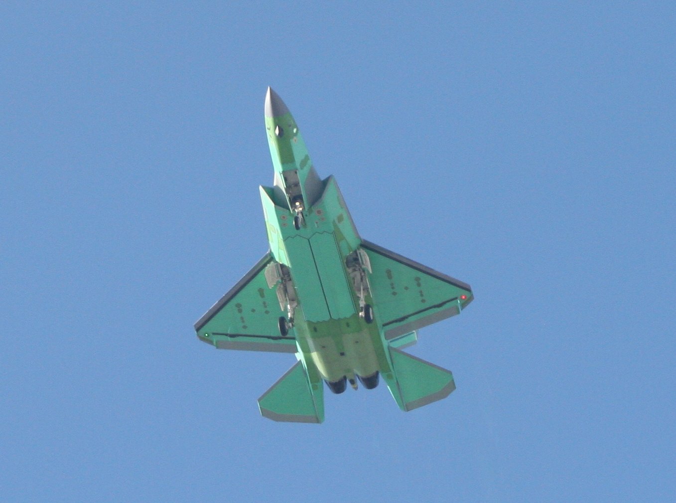 这是歼35还是歼35A？ 