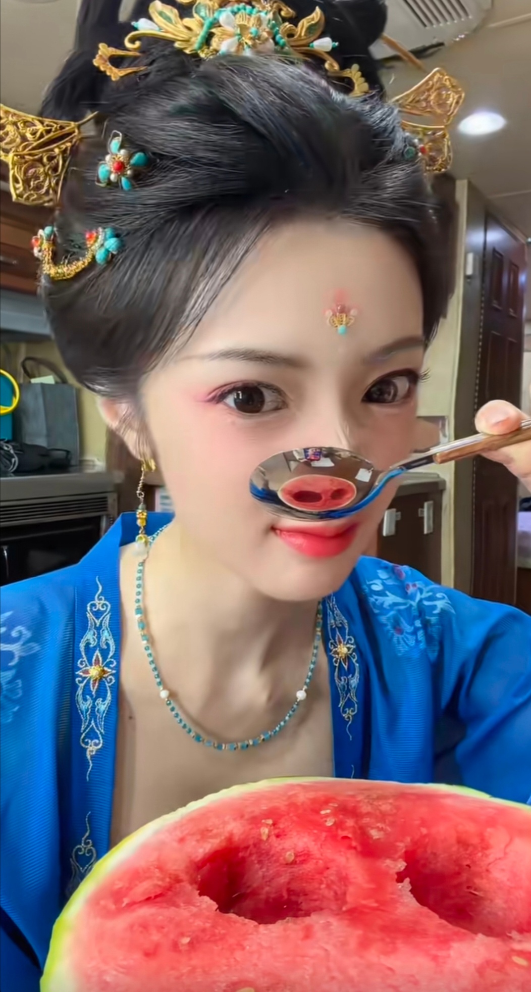 小猪漏出本体🐷🐷🐷 