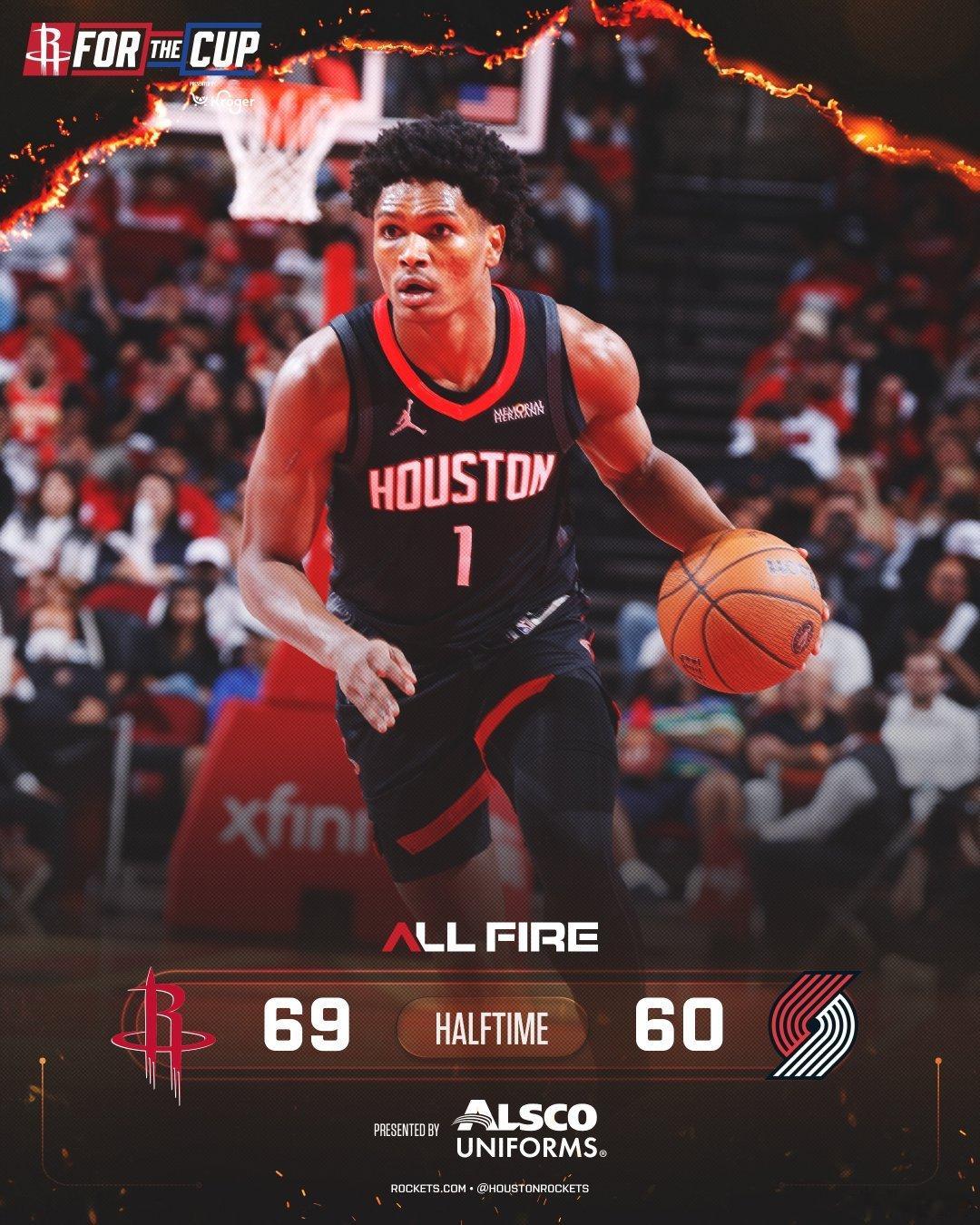 上半场双方节奏超快的互爆模式阿杜20＋3小贾15＋4（第二节10分）申京12＋7