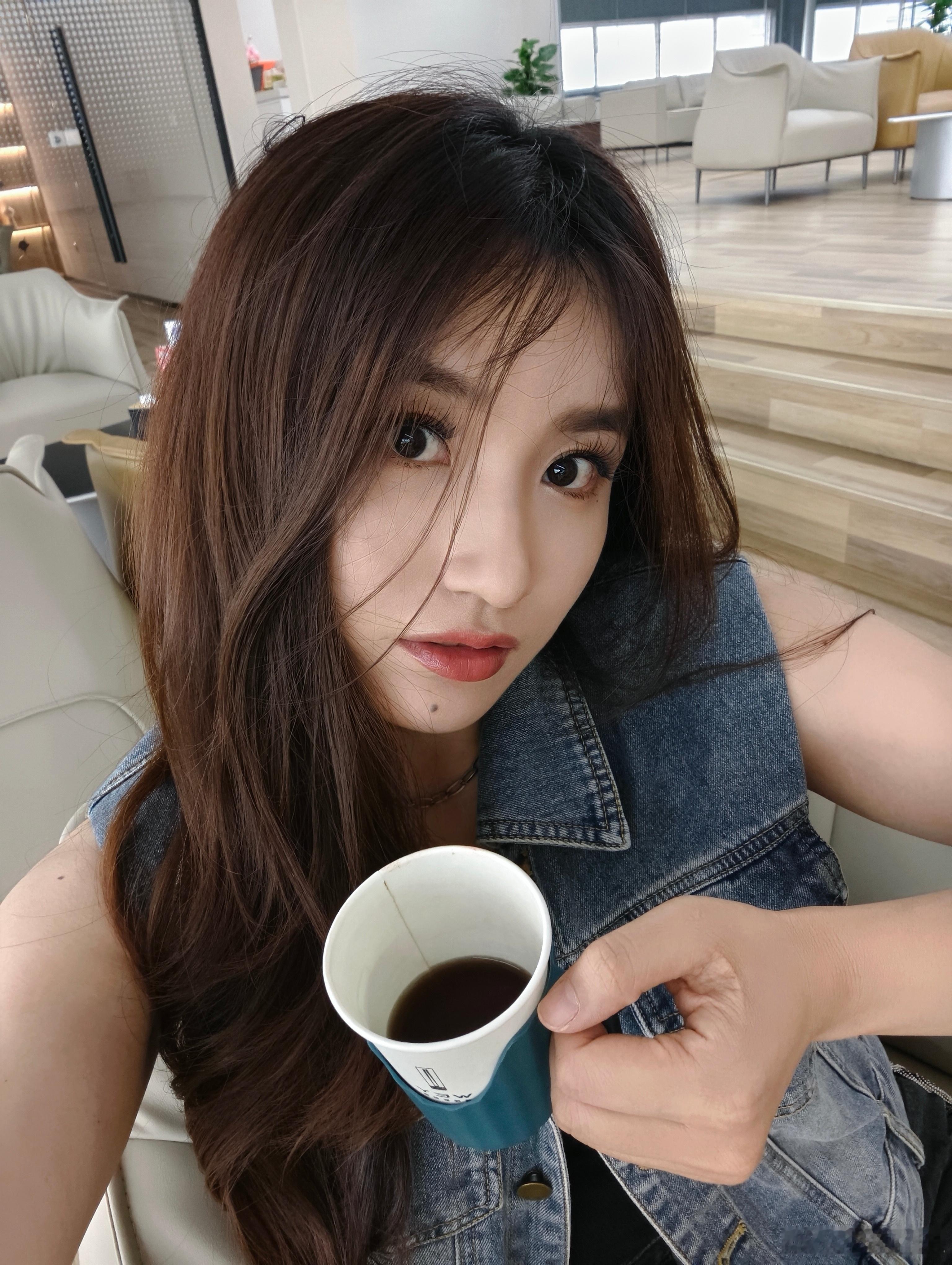 在成都保养坦克300。嘿嘿，顺便蹭个下午茶。这环境和服务是真不错！ ​​​
