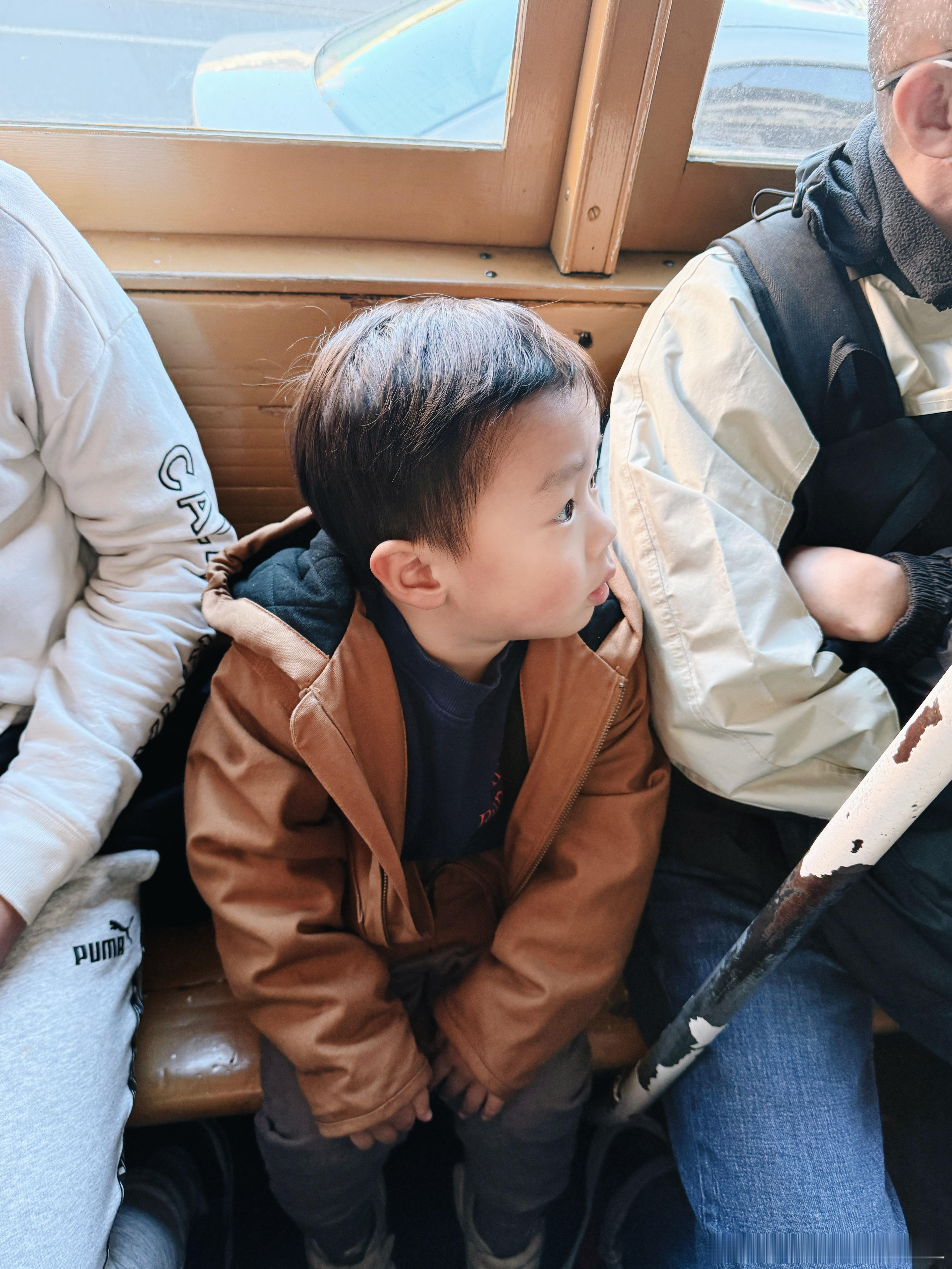 带崽的SF一日游🎈 