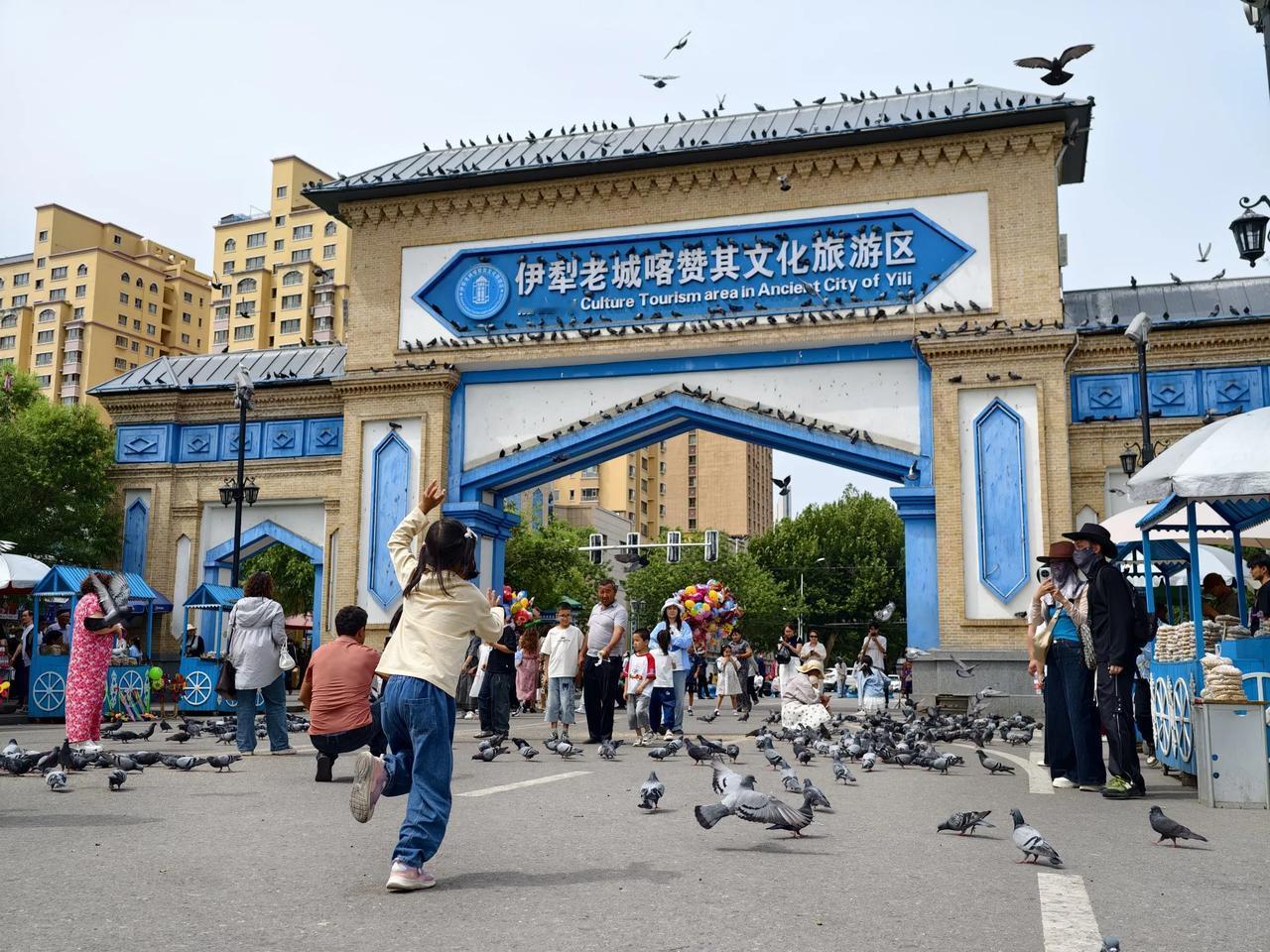 第一次北疆十天行，第二次南疆十二天，今年是第三次十二天，专门游玩伊犁和和田