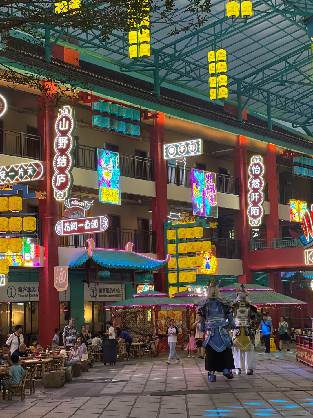 这里的自助餐，你们觉得怎样？？？？