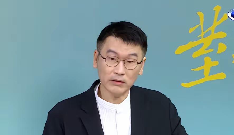 梁文杰叫嚣：禁止饶庆铃参加海峡论坛

台陆委会副主委梁文杰今天跳出来放话了，说台