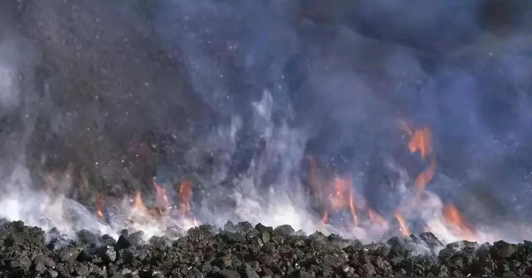 贺兰山煤层自燃了300多年，烧毁煤炭高达3.4亿吨，年损失10个亿，为何不将其扑