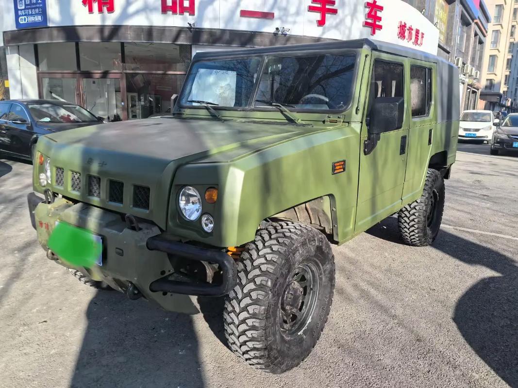 军车为什么几乎都是柴油车，而不用汽油车和新能源车呢？这就是战场生存法则，柴油车就