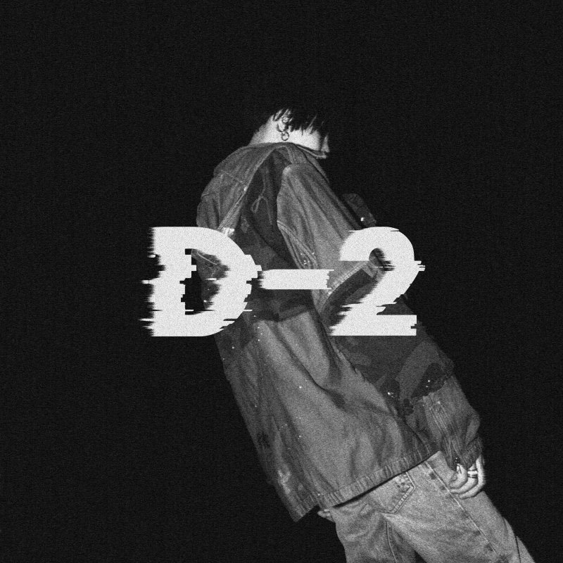 闵玧其『28』Spotify流媒突破1️⃣亿🎉成为自身达成该成绩的第1️⃣8️
