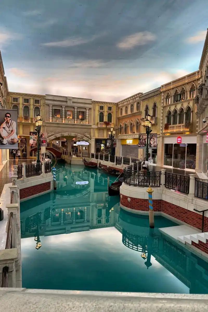 成年人的世界里，钱是尊严，是选择权，更是说“不”的底气。

你是不是也有这样的时