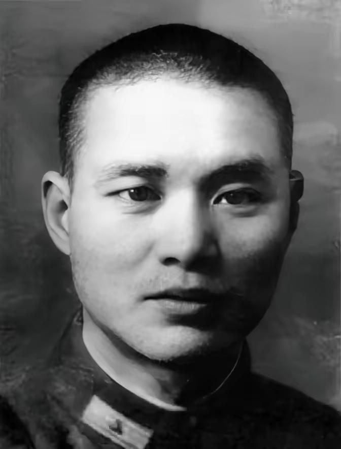 1980年，沈醉到香港看望改嫁前妻，栗燕萍惊慌地嘱咐现任丈夫：“他若抽我耳光，你