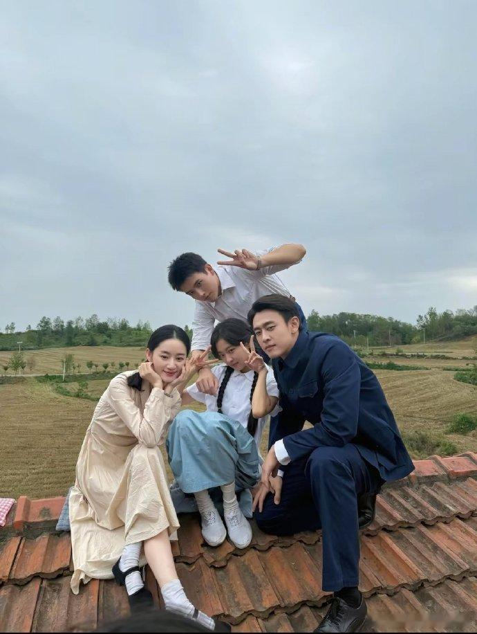 郭晓婷亲孙千别人嗑 CP，我嗑郭晓婷孙千的姐妹情，一亲一个不吱声 王天辰回复郭晓