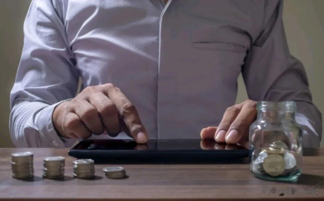 咱就说说“由俭入奢易，由奢入俭难”这句话哈。为啥这么说呢？你想啊，一开始过得俭朴