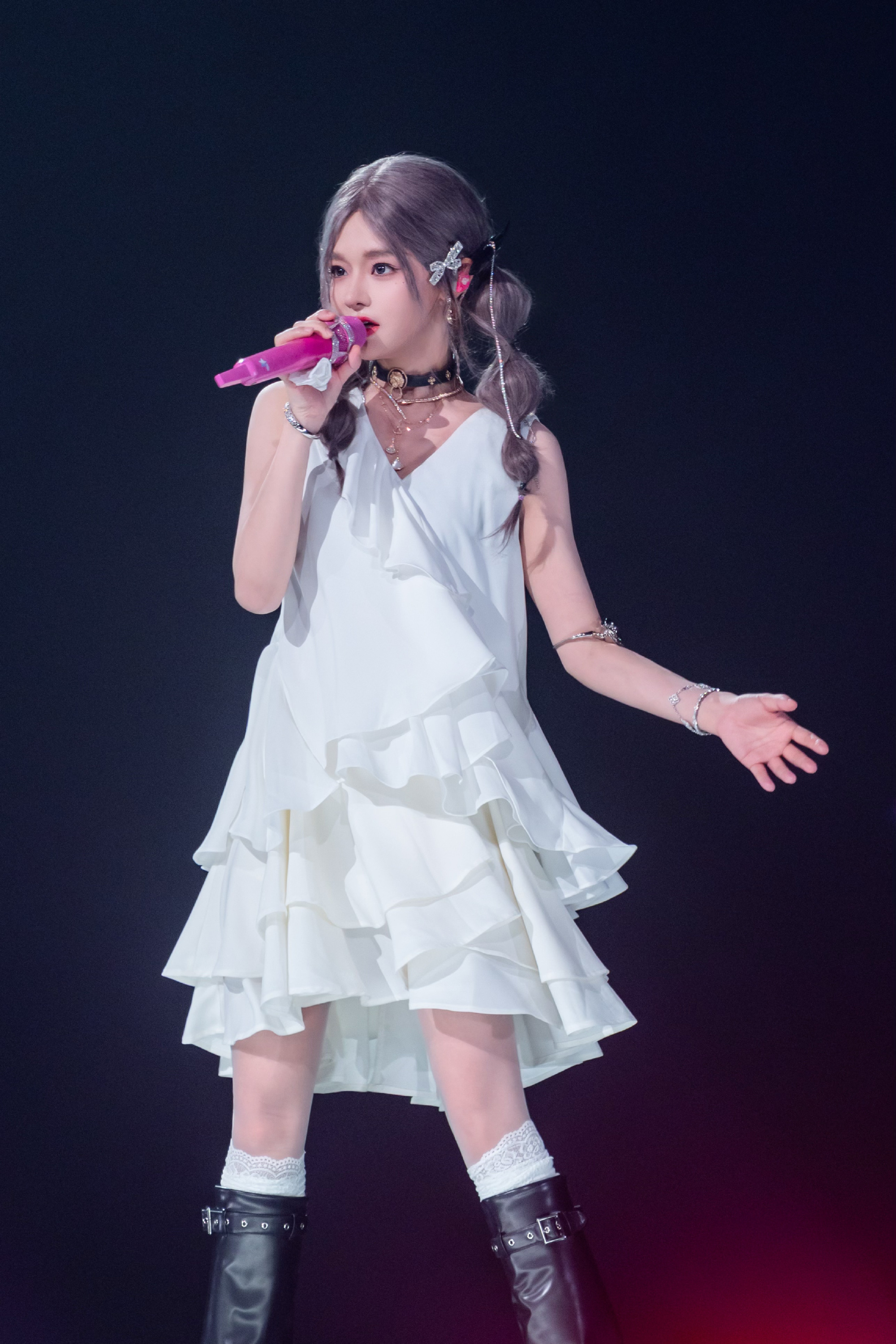 黄霄云 hxy黄霄云天赐的声音 hxy陈卓璇广州演唱会嘉宾黄霄云海水有尽头，月亮