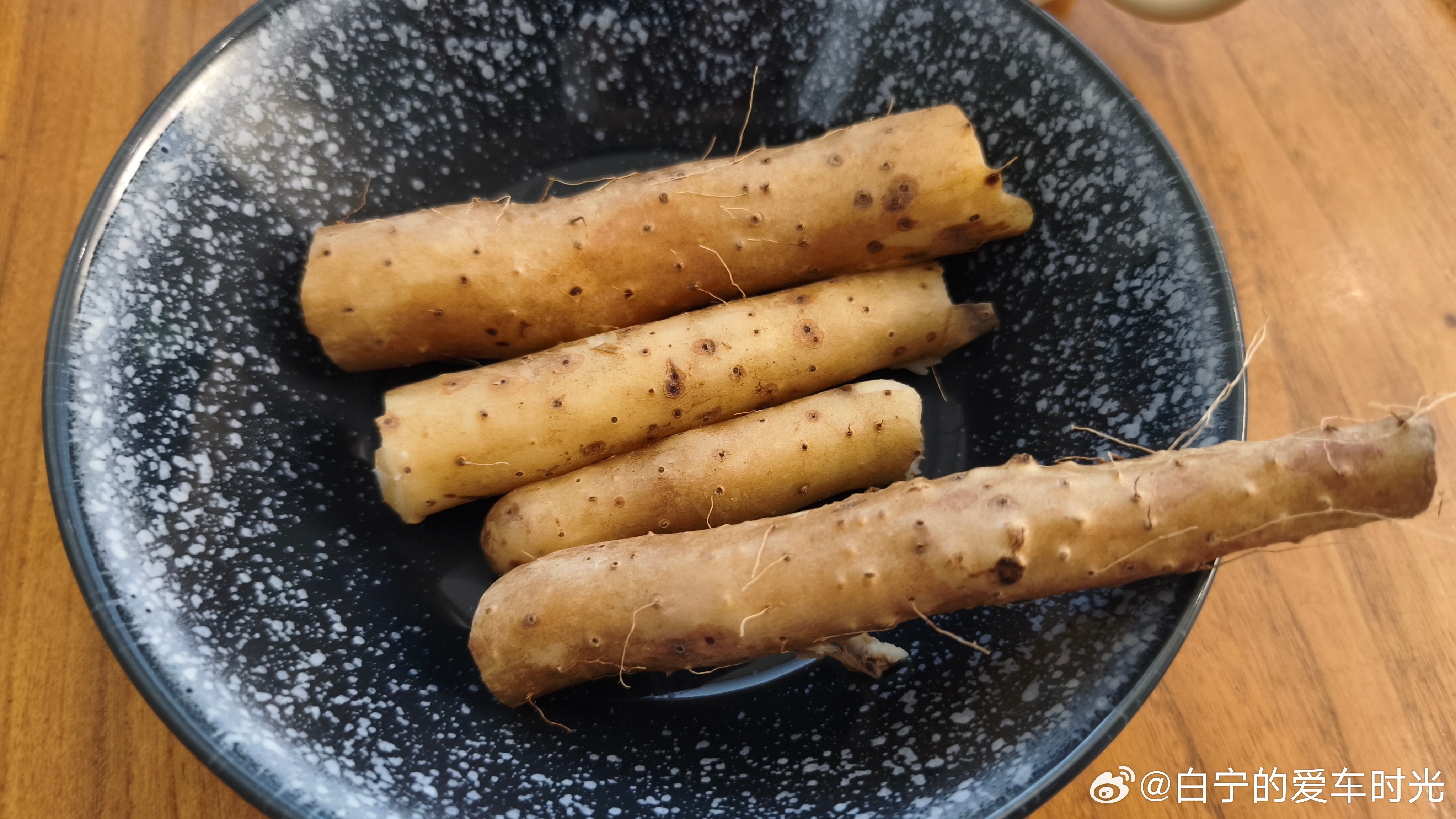 最近因为检查出肝和肠胃状态都不是很好，开始严格控制饮食，戒酒，戒辣，减少摄入添加