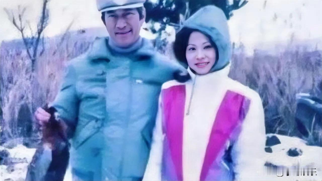 怪不得赌王喜欢三太，她是真的漂亮！就像出水芙蓉那样娇嫩细腻，越看越喜欢。感觉她比