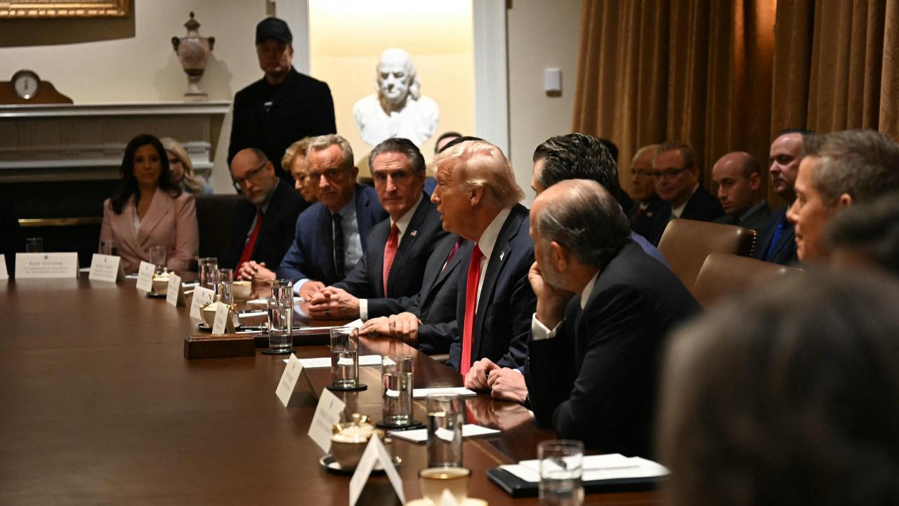 白宫严词否认有关特朗普计划改组内阁的报道，称相关消息纯属捏造。此前有媒体称国土安