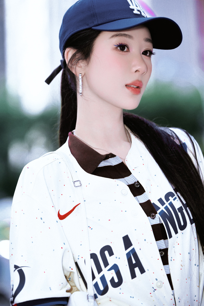 杨紫杨紫玉兰花开君再来 yz杨紫董竹君 我以为我你永远让我单相思  却忘了我们是
