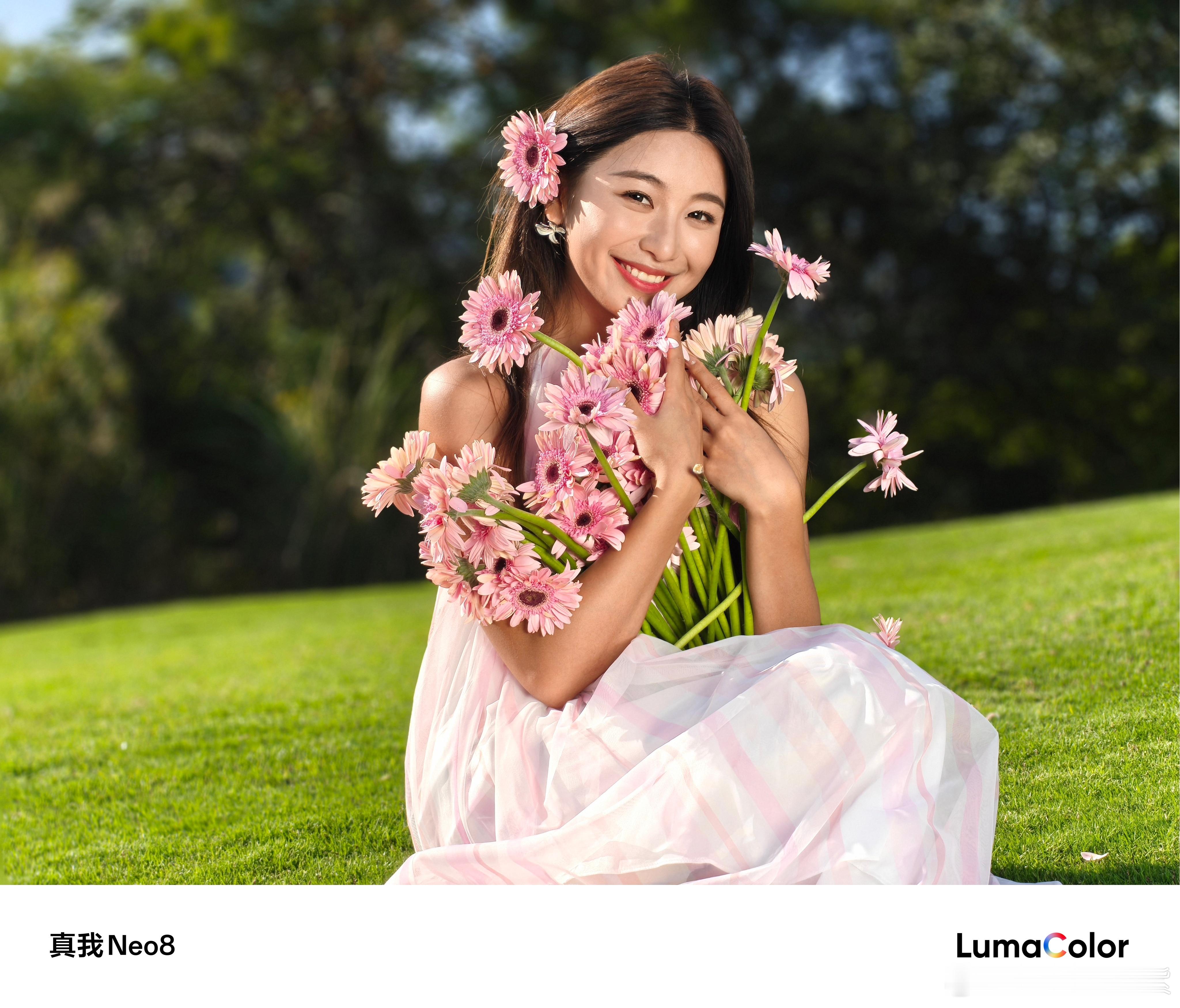 真我Neo8真我Neo8样张终于来了！这颗5000万潜望长焦是真的顶，虚化边缘干