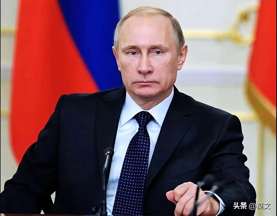 一夜之间，乌克兰7城陷入黑暗！俄军这波打击，直接掐断战争命脉🔥
 
真的炸穿了