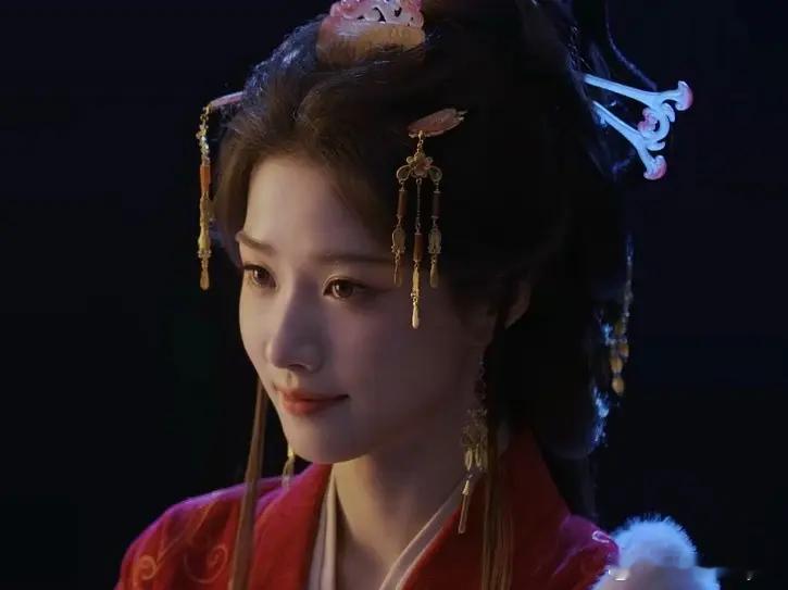 卢昱晓这一套真的好美啊[送花花][送花花] ​​​