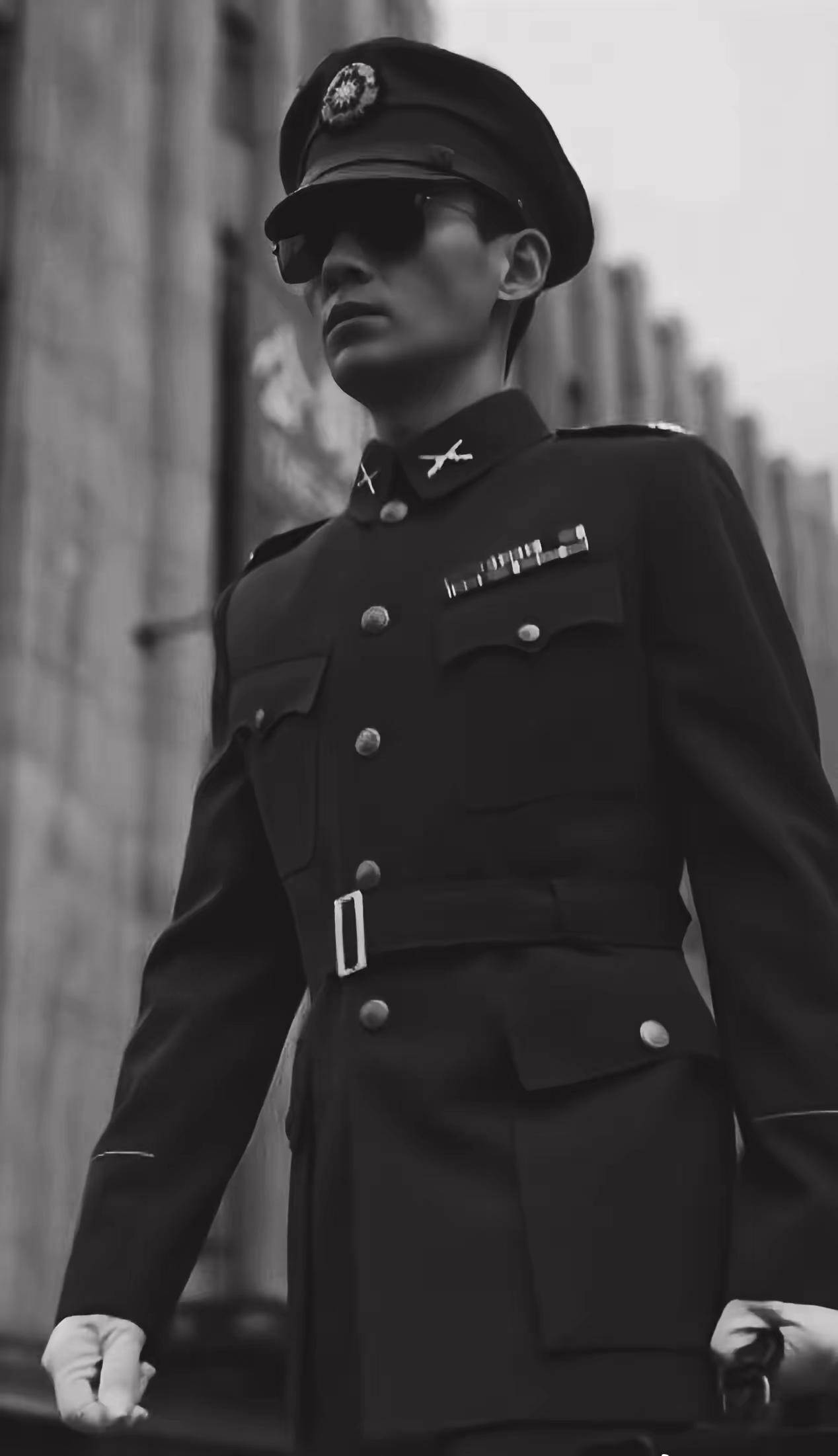 当然释怀不了林楠笙时期的他，受了那么严重的伤，面对粉丝的时候也只是轻轻说了一句没