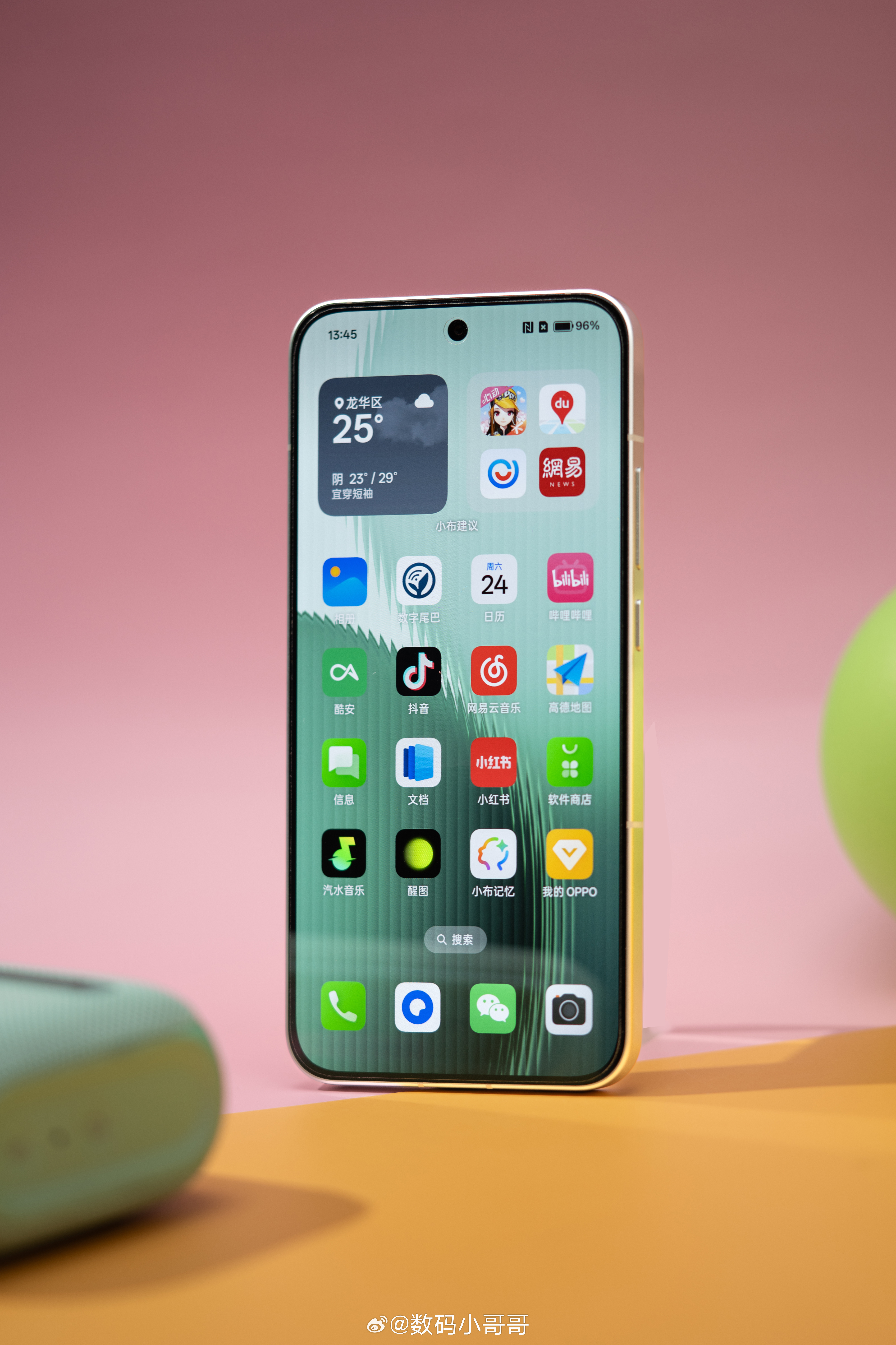 给OPPO Reno14 拍了一组马卡龙风格的，大家喜欢吗？ ​​​