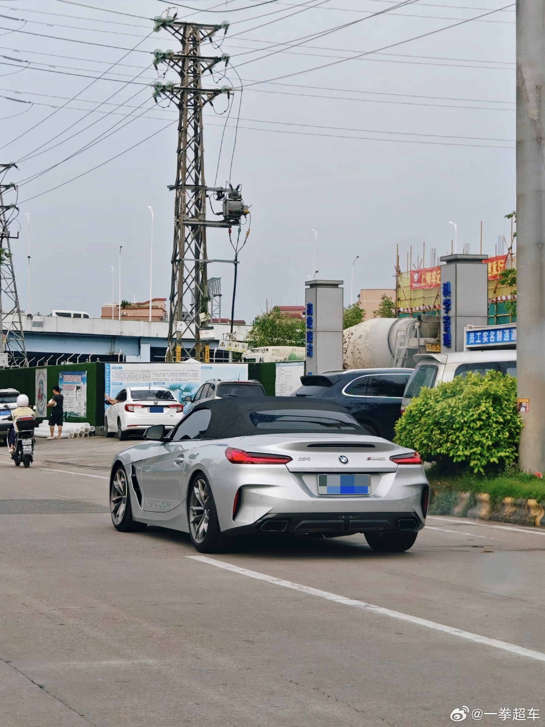 银色Z4好好看，这还是m40i