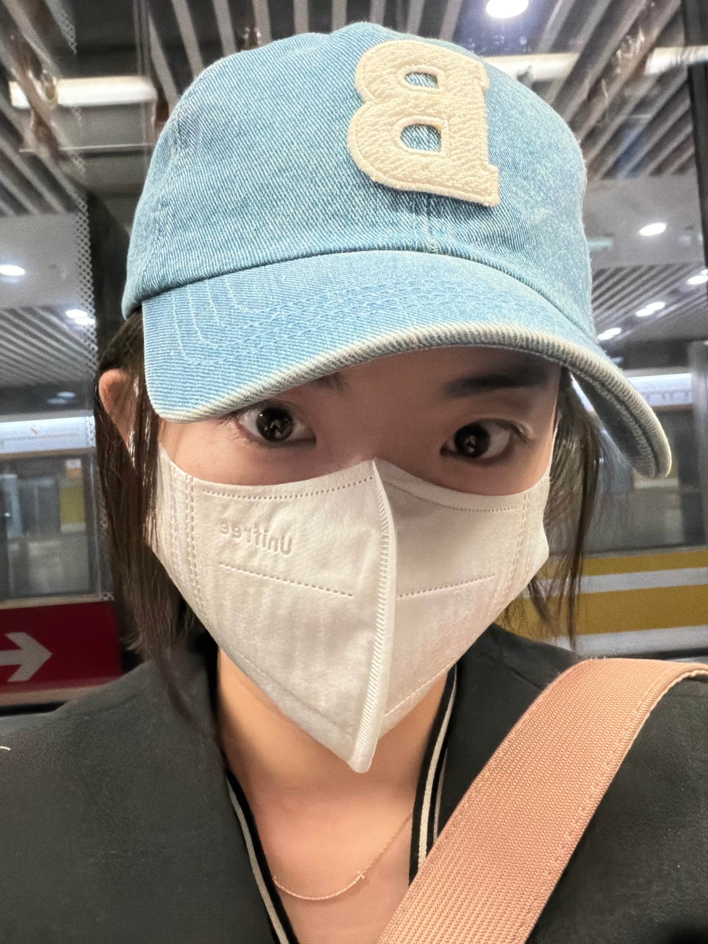 北京的堵车真的太可怕了，晚十分钟出门，抵达时间就“无限延伸”…本来五十多分钟到，