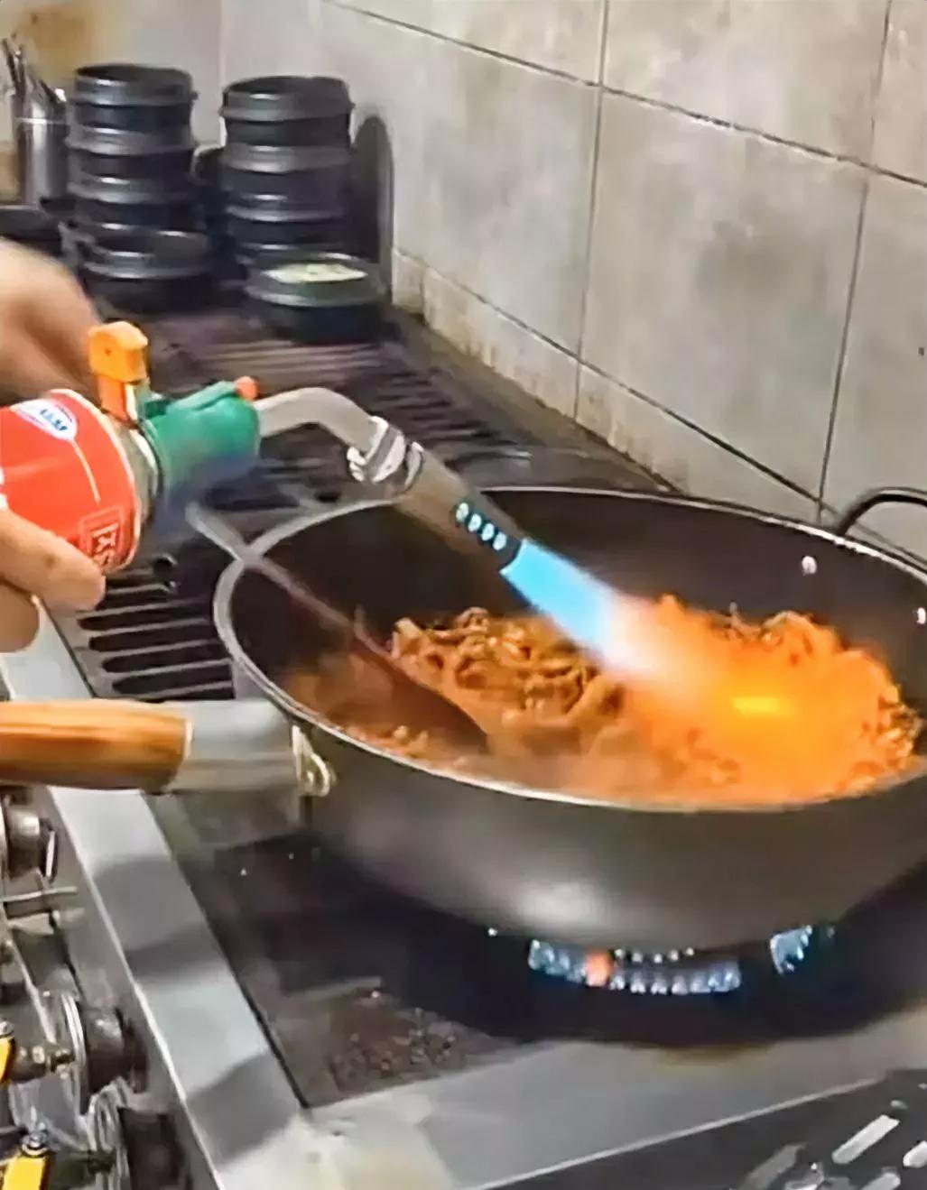 这个商家在做什么？