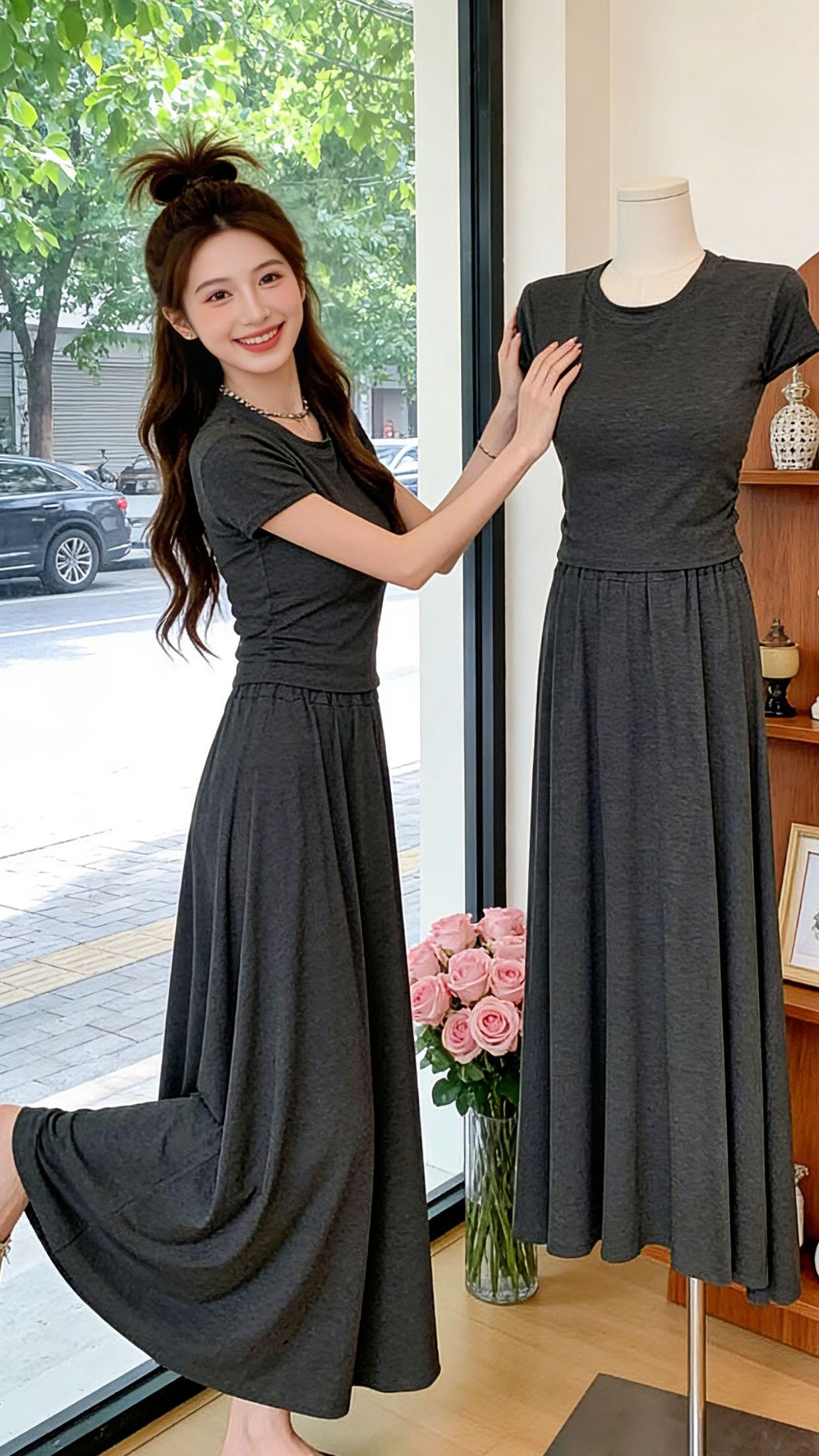 谁懂啊！夏天出门真的不想费脑搭配，这套灰调两件套直接承包我所有行程。试衣间打卡、